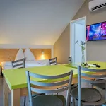 מלון דירות Gita's Haus 3*