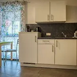Gita's Haus מלון דירות