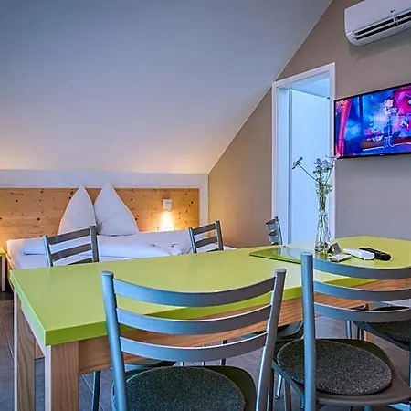 غيتايس هاوس 3* روست