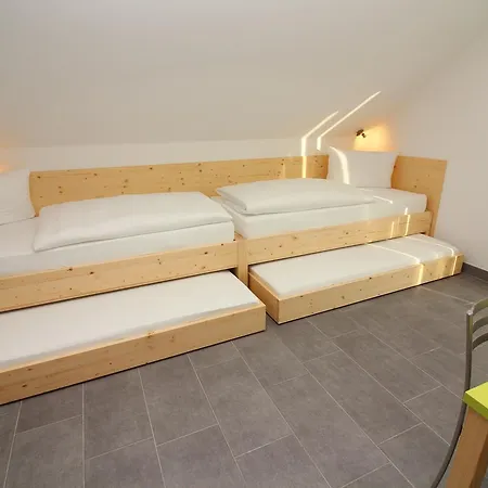 Gita's Haus Aparthotel 3*