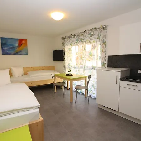 غيتايس هاوس 3* روست