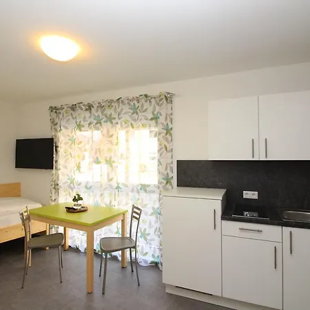 Gita´s Haus 3*