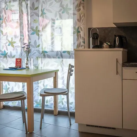 Gita's Haus 3*