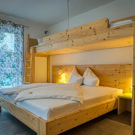 Gita's Haus 3* Rust