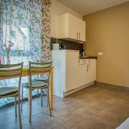 غيتايس هاوس روست