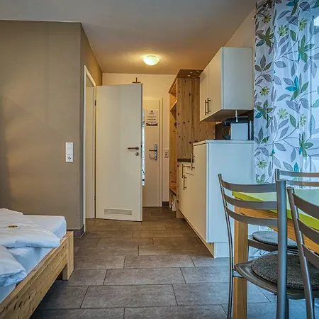 Gita's Haus 3* Rust