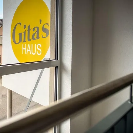 Gita's Haus 3* Rust